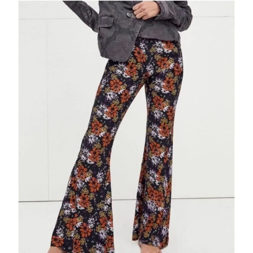 Free People Can’t Take My Eyes Off You Floral Pants | Black in XS